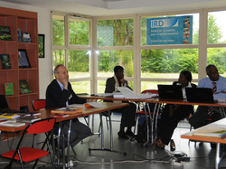  <a style='color: #fff;' href='/uploaded/photo/journees-scientifiques-juin-2013-51ff5afbc0c72.jpg'>(Télécharger)</a>